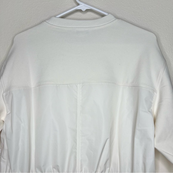Athleta Ivory Magnolia White Triumph Hybrid Crewneck Sweatshirt Sz L NWT - Picture 13 of 16